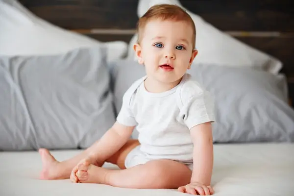 com-quantos-meses-o-bebe-senta
