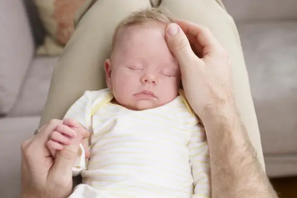 cuidados-essenciais-com-o-bebe